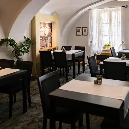 Hotel Bílá Paní Jindřichův Hradec