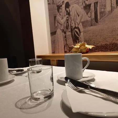Bílá Paní Hotel Jindřichův Hradec