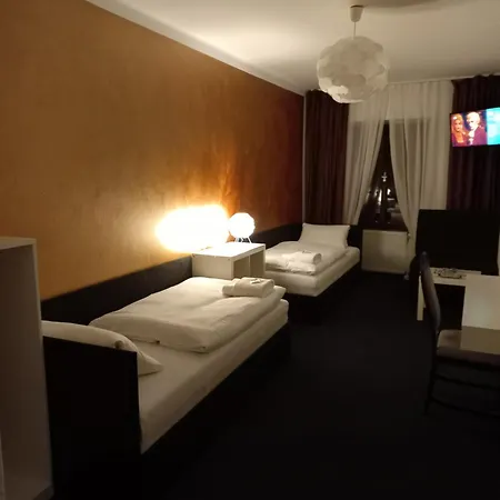 Bílá Paní 3*