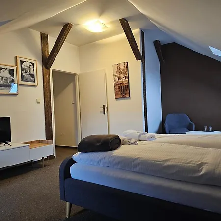 Bílá Paní 3* Jindřichŭv Hradec