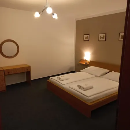 Hotel Bílá Paní Jindřichův Hradec