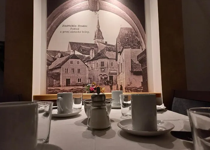 Bila Pani 3* Jindřichův Hradec